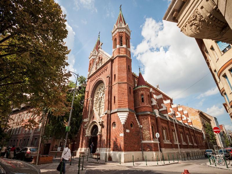 Like Home - Opera Apartments Budapest Eksteriør bilde